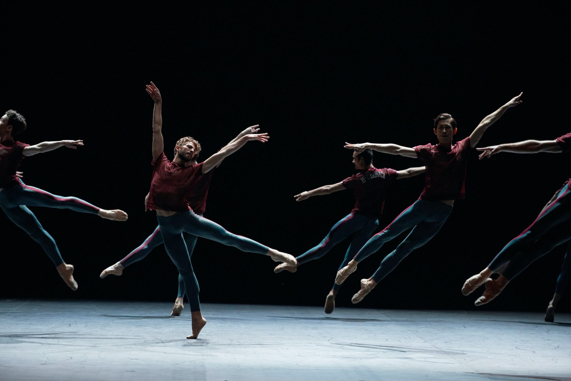 PRESS English National Ballet in Playlist (Track 1,2) by William Forsythe. © Laurent Liotardo (1)