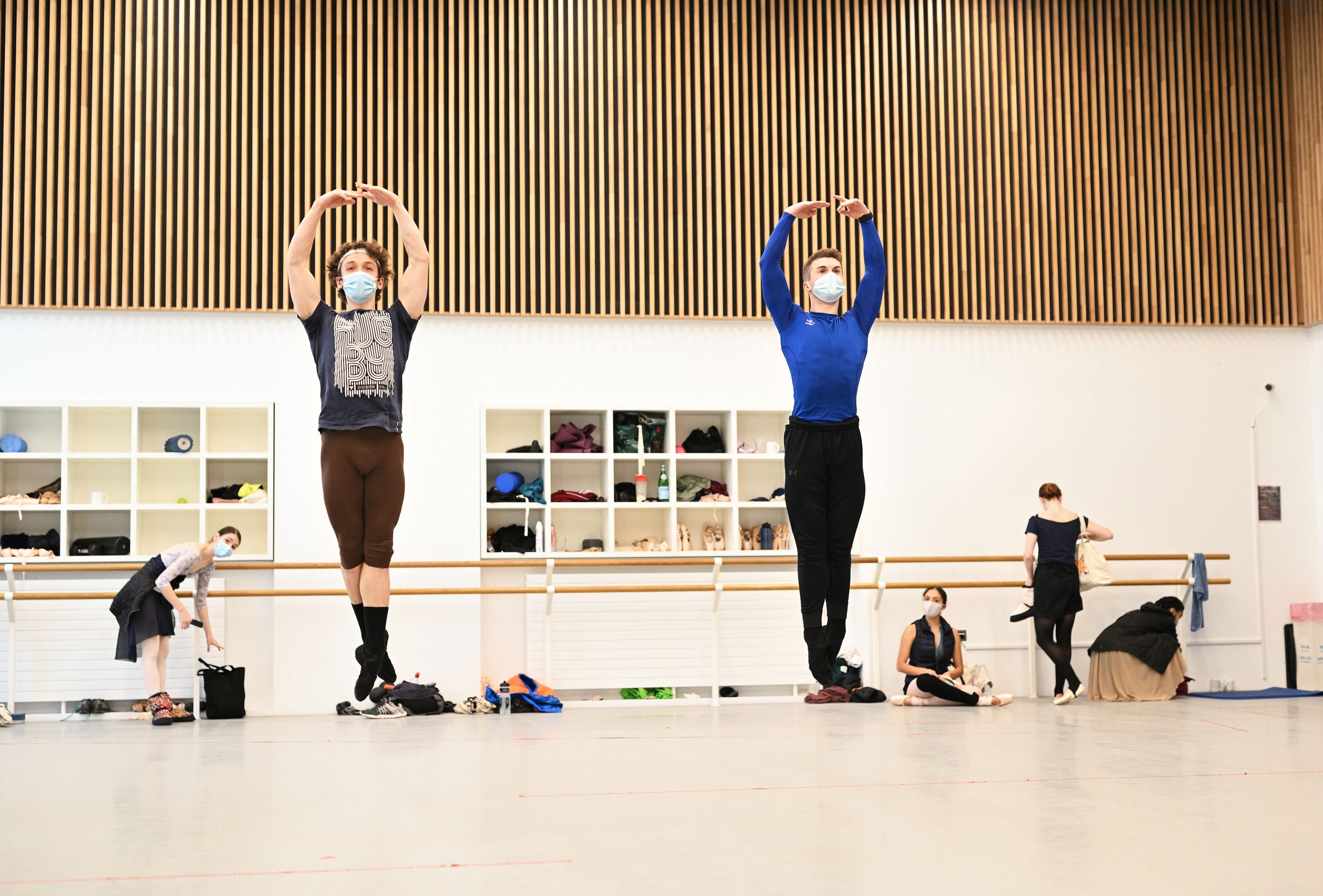 Raymonda: Grand Valse (Act 1) in rehearsals | English National Ballet