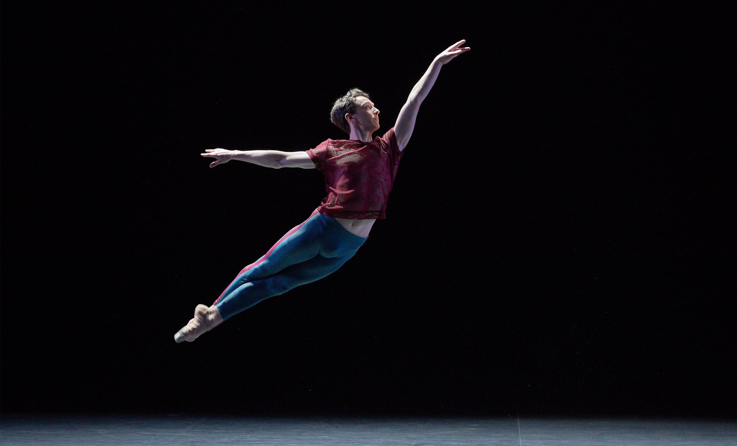 English-National-Ballet-dancer-Noam-Durand-in-Playlist-(Track-1,2)-by-William-Forsythe-2500x1667