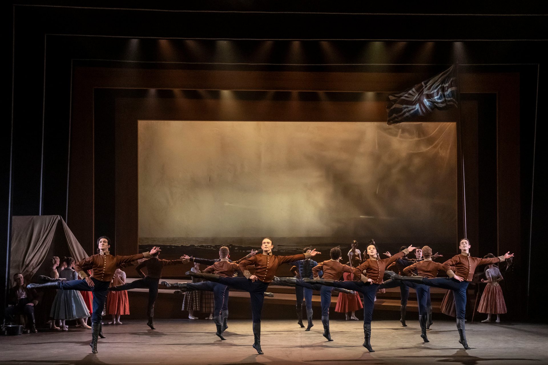 English National Ballet dancers in Tamara Rojo's Raymonda © Johan Persson