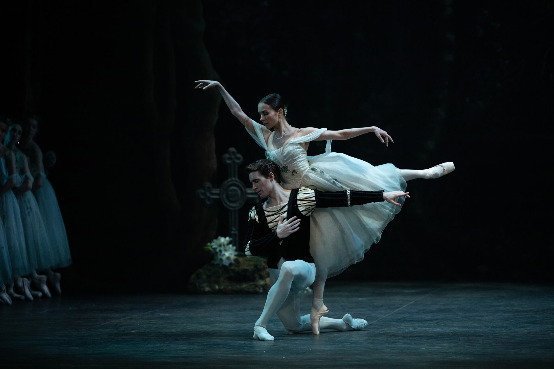 A scene from Mary Skeaping’s Giselle